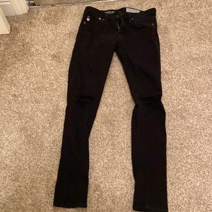 Black Skinny Jeans